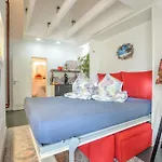 K314 - Boardinghouse מלון