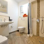 K314 - Boardinghouse בון