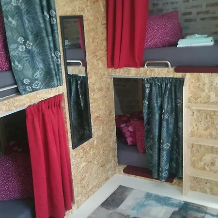 K314 - Boardinghouse Hotel
