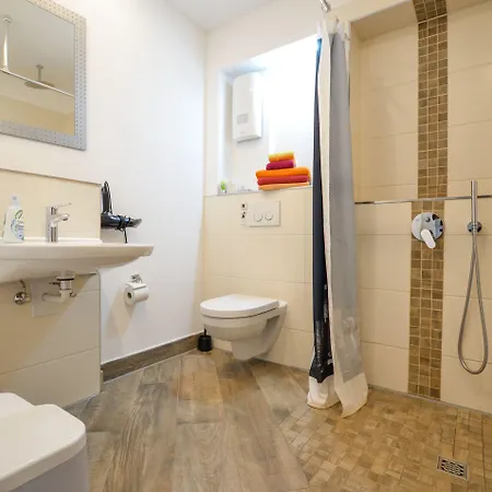 K314 - Boardinghouse Hotel